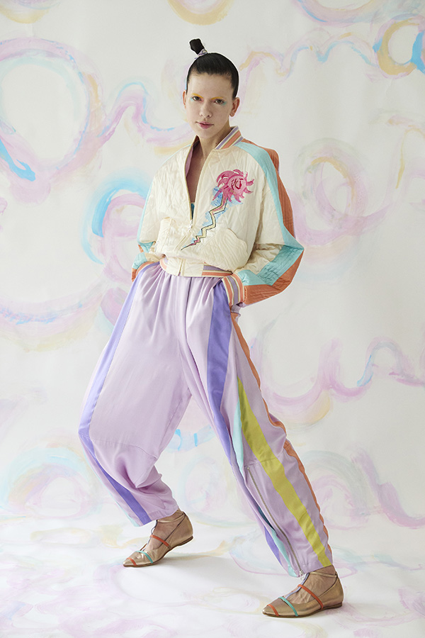 ツモリチサト　総柄カットソートップス2021秋冬物　ユニコーン ツモリチサト 総柄カットソートップス2021秋冬物 ユニコーン 【2026