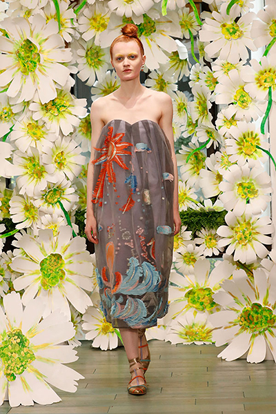 20周年記念モデル　TSUMORI CHISATO ツモリチサト 限定品 ツモリチサト、35周年を祝う7年ぶりのショー【2026年春夏 東京